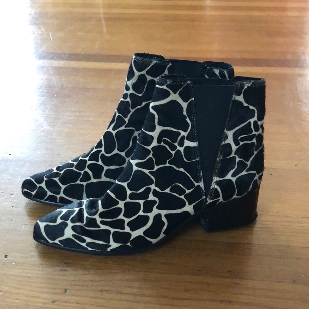 Urban Outfitters Giraffe print Boots